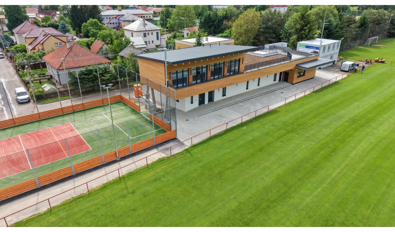 Sportovní kabiny a víceúčelový sportovní areál | Měřín