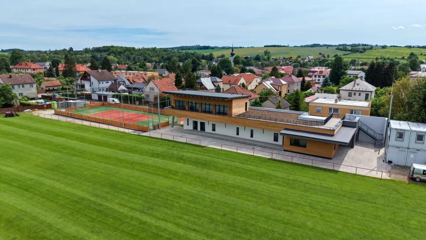 Sportovní kabiny a víceúčelový sportovní areál | Měřín
