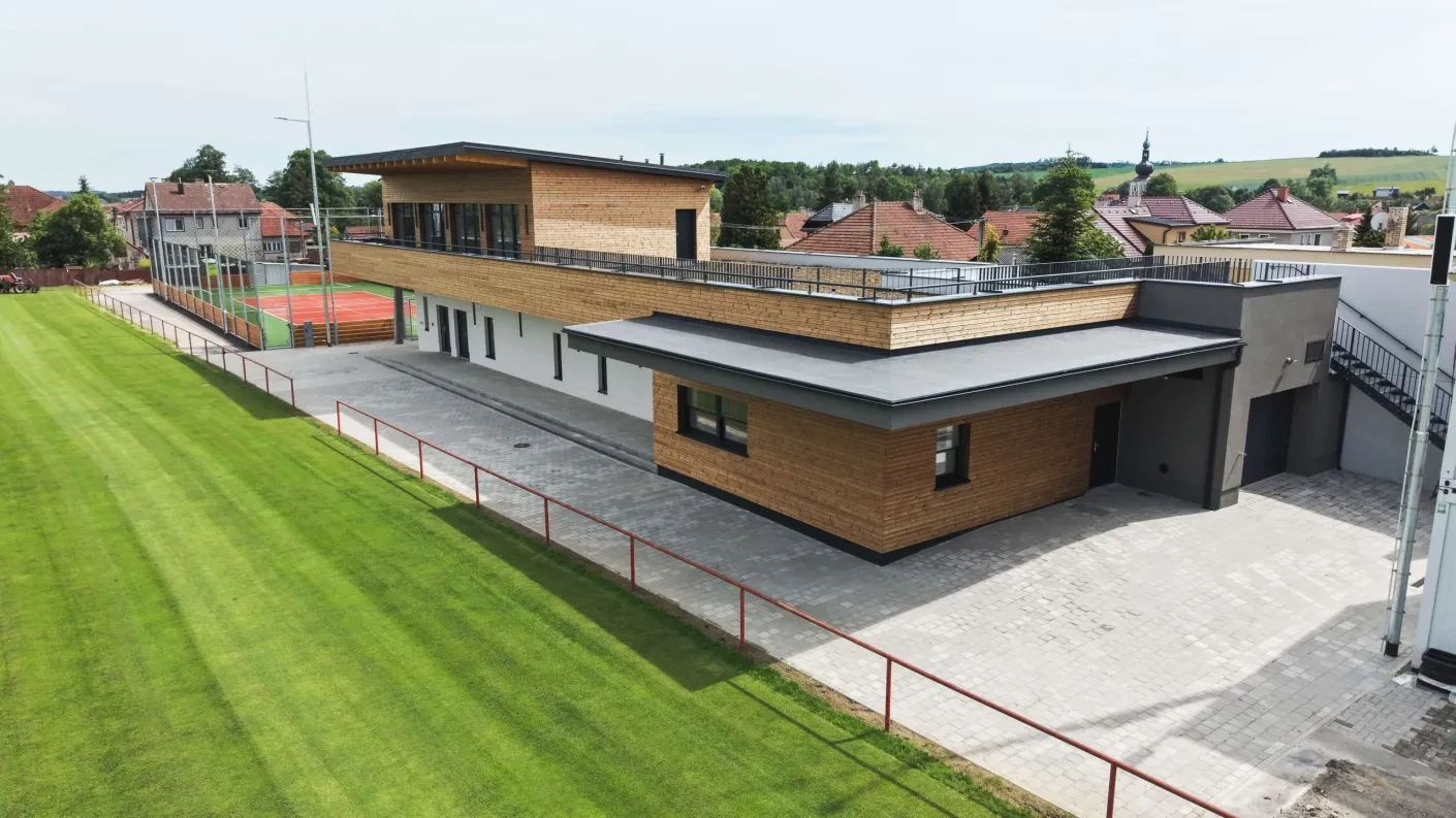 Sportovní kabiny a víceúčelový sportovní areál | Měřín
