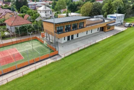 Sportovní kabiny a víceúčelový sportovní areál | Měřín